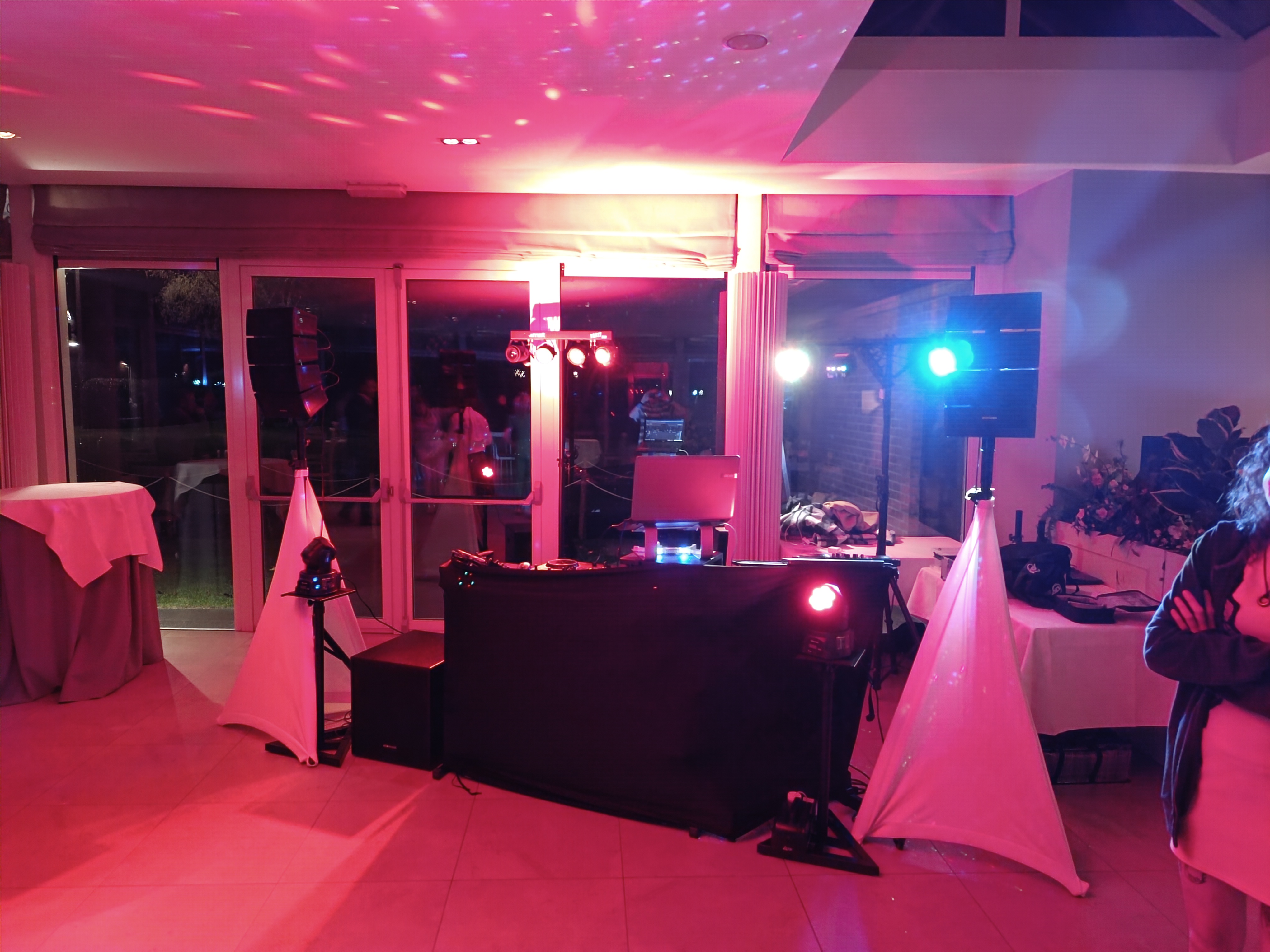 Verhuurders van geluidsinstallaties Brugge | DJ shiwawa