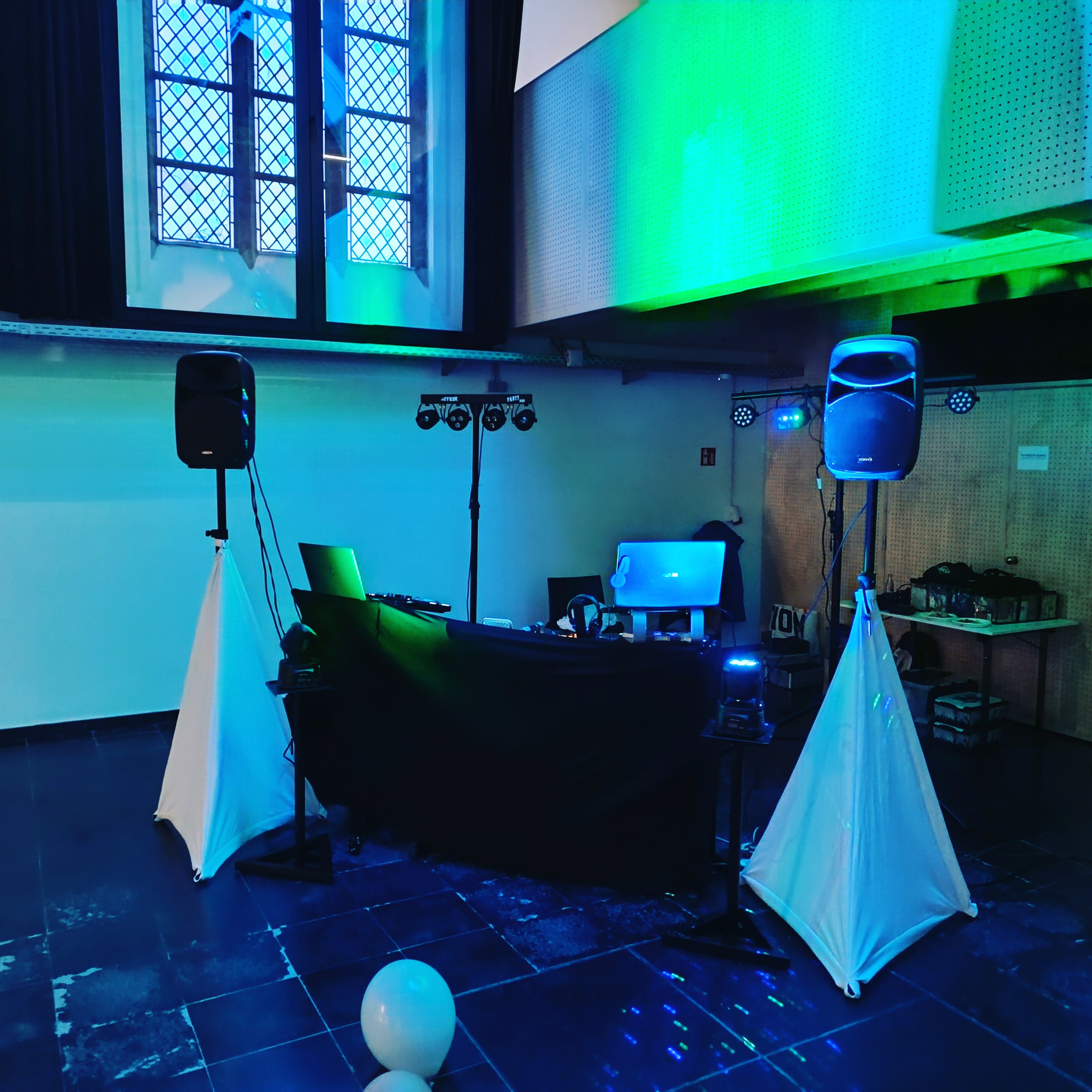 Verhuurders van geluidsinstallaties Brugge | DJ shiwawa